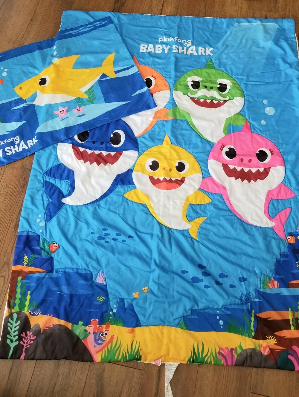 ❗Baby Shark Toddler Bed Sheet Set❗